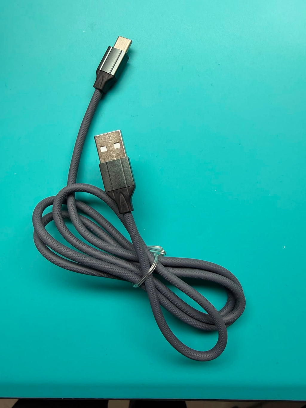 Cable trensado tipo USB a USB-C