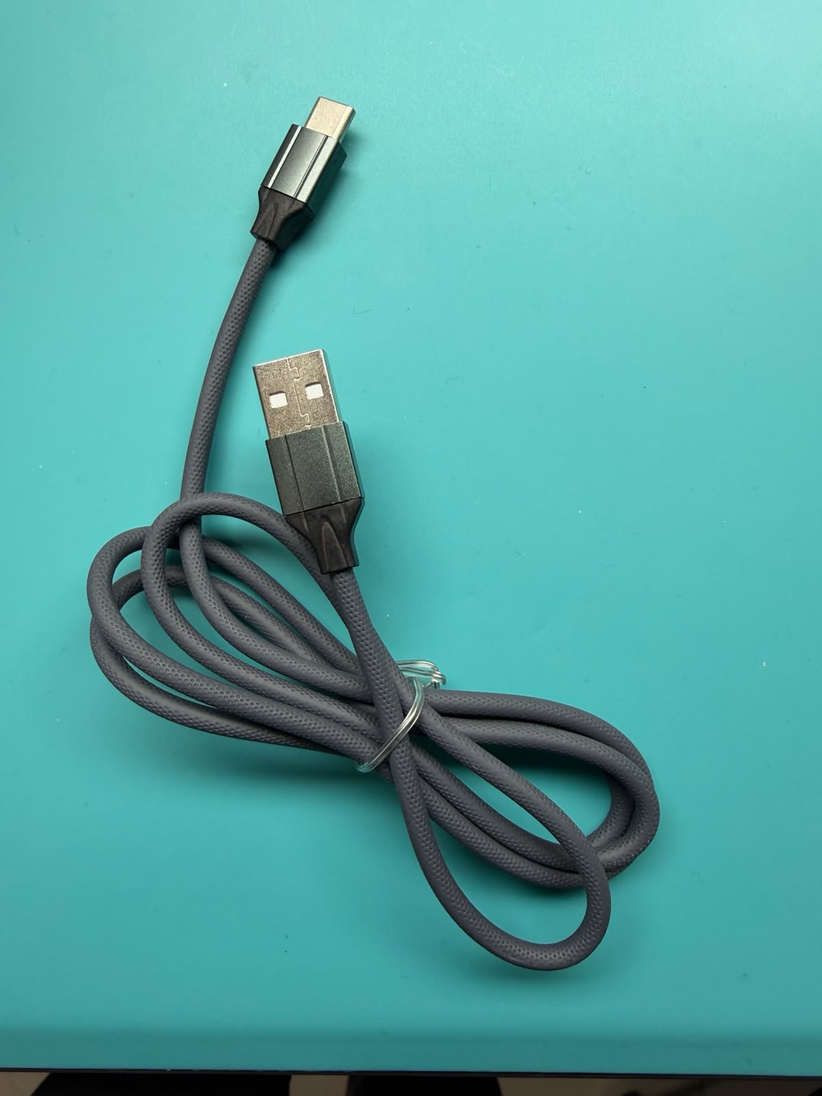 Cable trensado tipo USB a USB-C