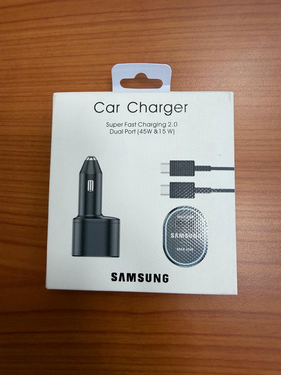 Cargador para carros 45W USB y USB-C